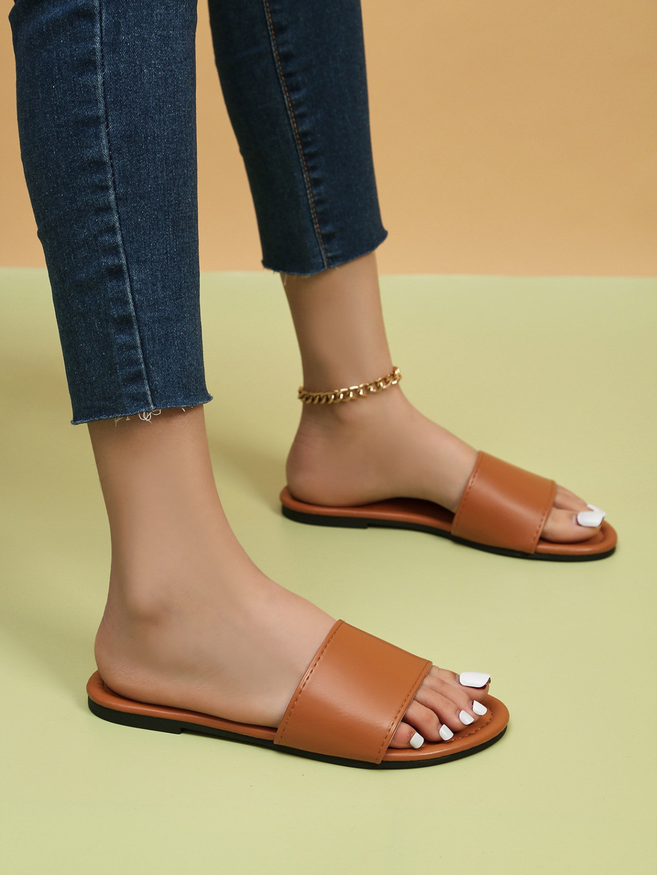 Korean version of solid color flat Women Slippers a slip-on home NEW hot women slippers