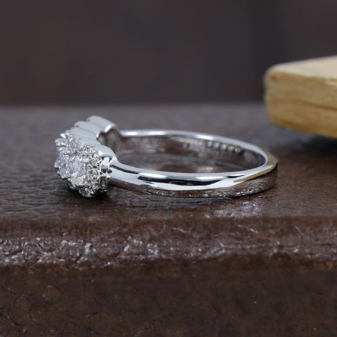 Jewelry 3*2mm Oval Five Stone Diamond Ring Lab Grown Diamond Certificate Oval Halo Diamond Ring 14K White Gold Eternity Band