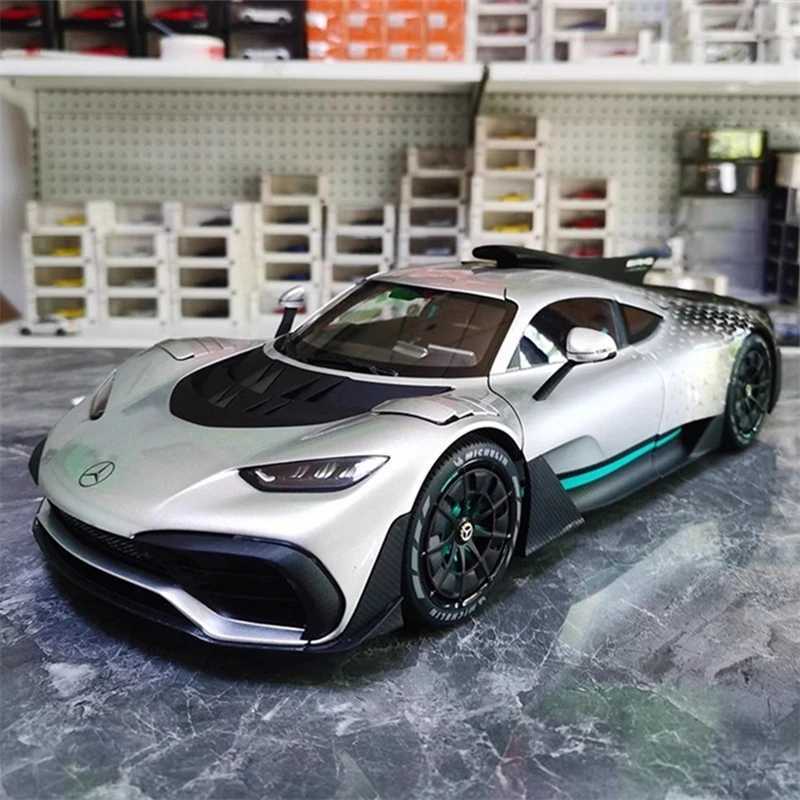 1 18 Benzs One Alloy Sports Car Model Diecasts Metal Concept Racing Vehicles Car Model Sound and Light Simulation Kids Toys Gift Z250224