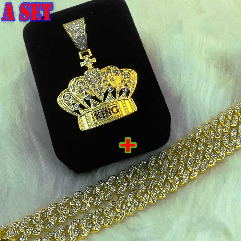 Hip hop fashion Cuban necklace paired with exquisite crown pendant diamond inlay luxurious gold-plated youthf decoration X250224