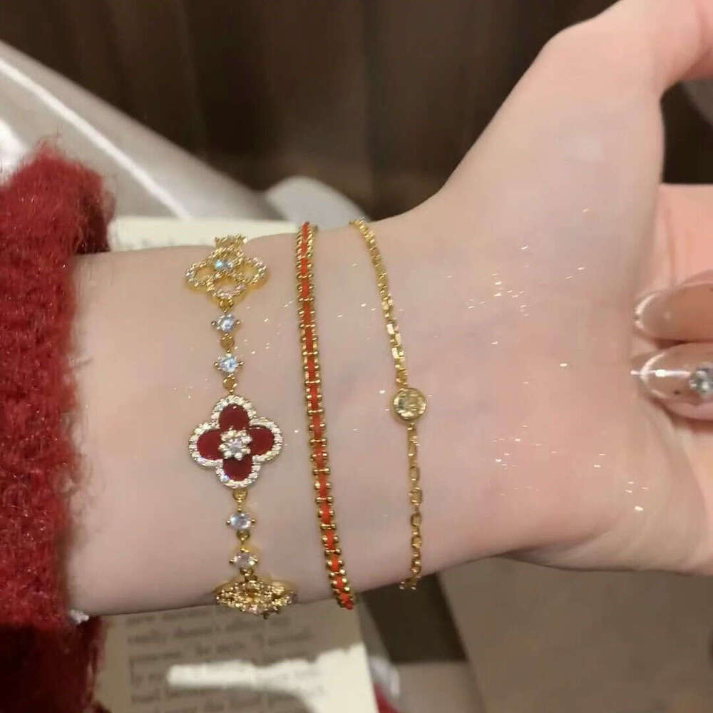 New antique style red agate four leaf clover for women, pink, mother of pearl, five wers, light , high-end feeg, niche and versatile bracelet