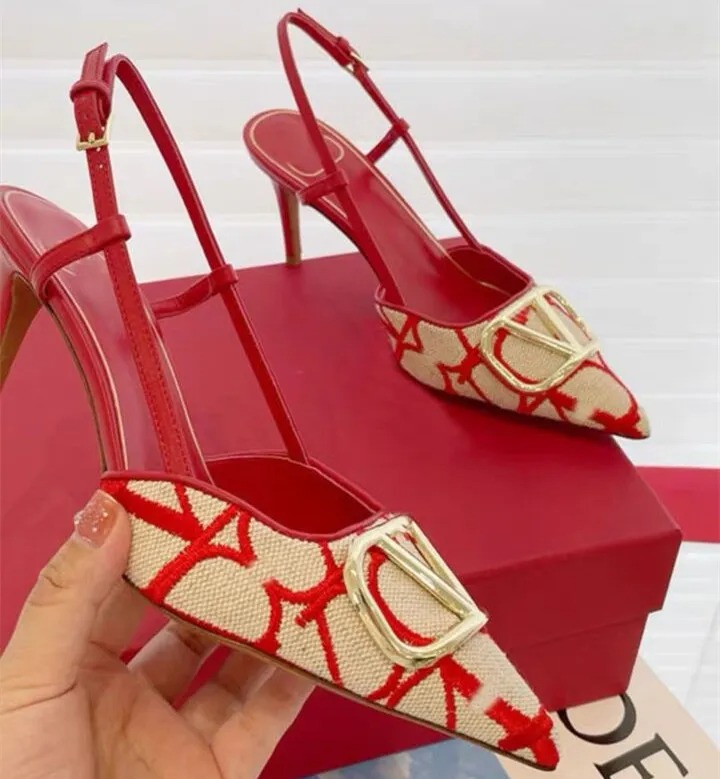 Luxury High Heels Women Shoes Designer Sandals Classics Metal Buckle Pointed Toe Thin Heel 4cm 6cm 8cm 10cm Summer Woman Wedding Shoes 35-44