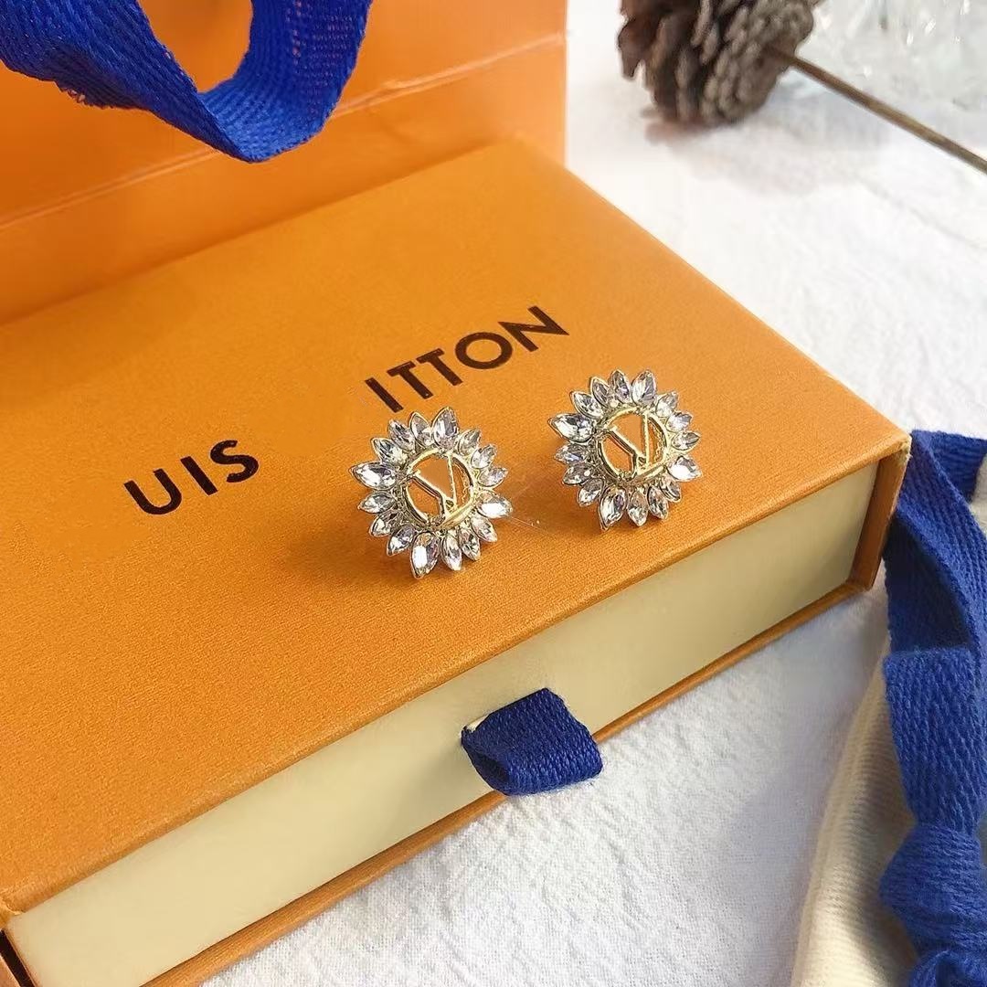 Luxury Jewelry Earrings Designer Earrings Brand Letter Stud Earrings Fashion Party Wedding Engagement designer earrings for woman