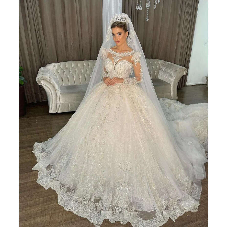 Ball Arab Princess Gown Wedding Dress Dubai Jewel Neck Long Sleeve Sequins Lace Appliques Beads Puffy Bridal Gowns S
