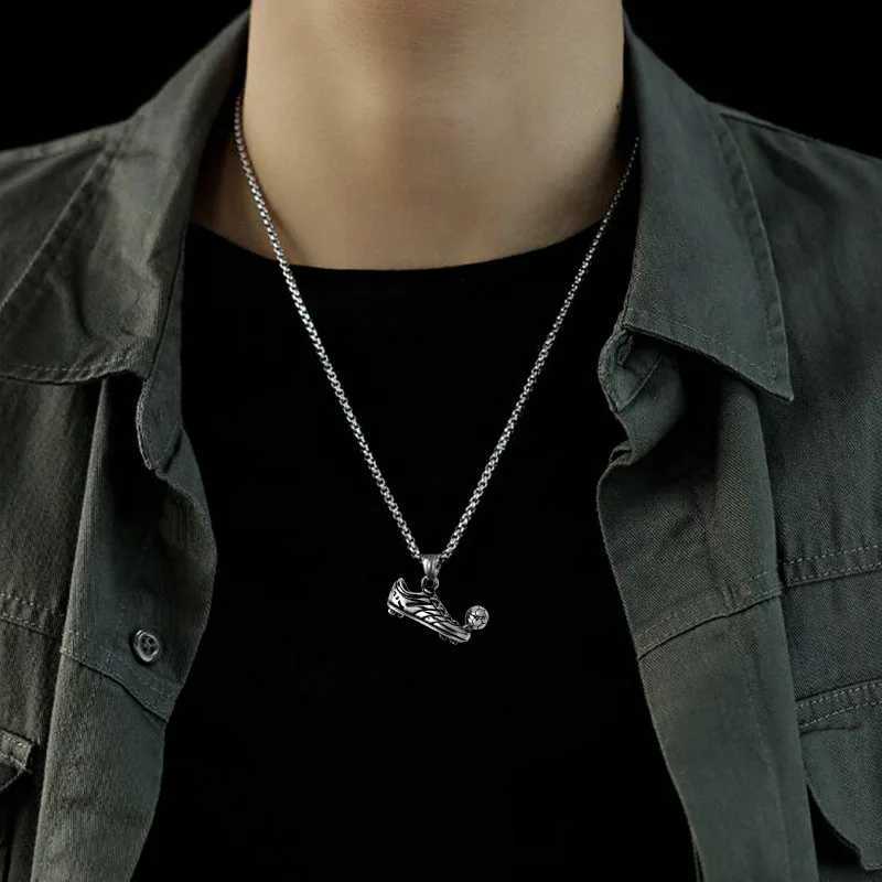 New Fashion Sports Shoes Mens Necklace Fans Athletes Alloy Steel Pendant Necklace Alloy Jewelry Party Carnival Gifts X250224
