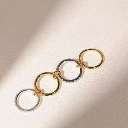 Tk New Product Interlocking Stacked Cube Four Rings Gold and Sier Double Splicing High Gloss Ring Gift