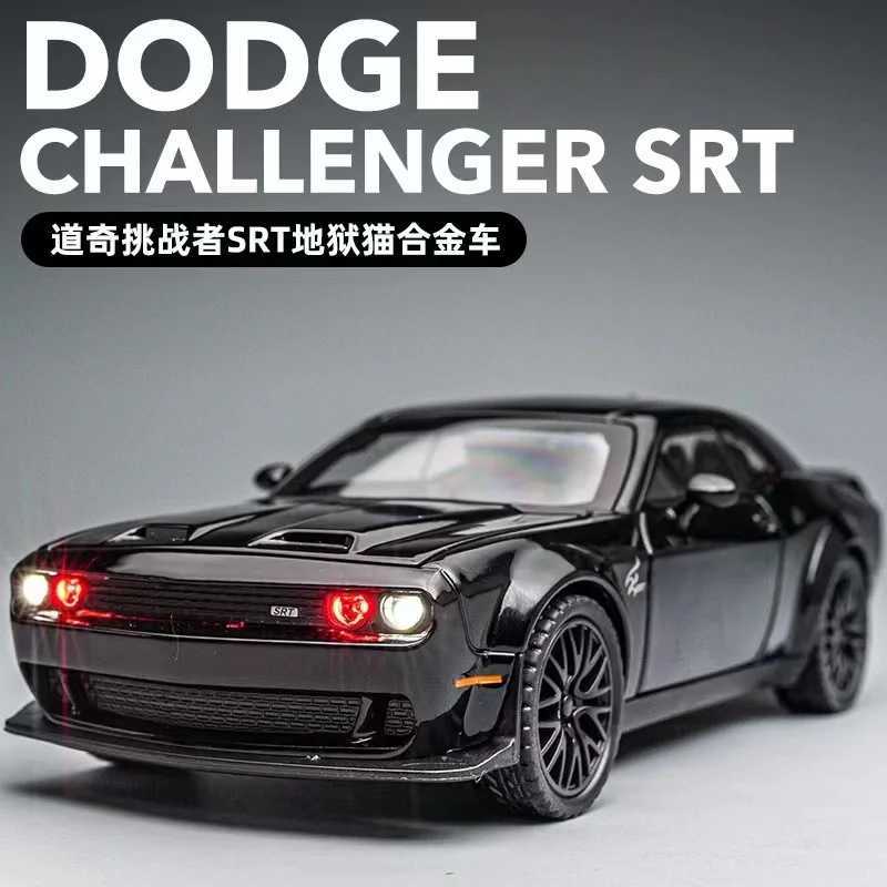 1 32 Dodge Challenger Hellcat Redeye Alloy Die Cast scle Car Model Sound and Light Childrens Toy Collectibles Birthday Gift Free shipping