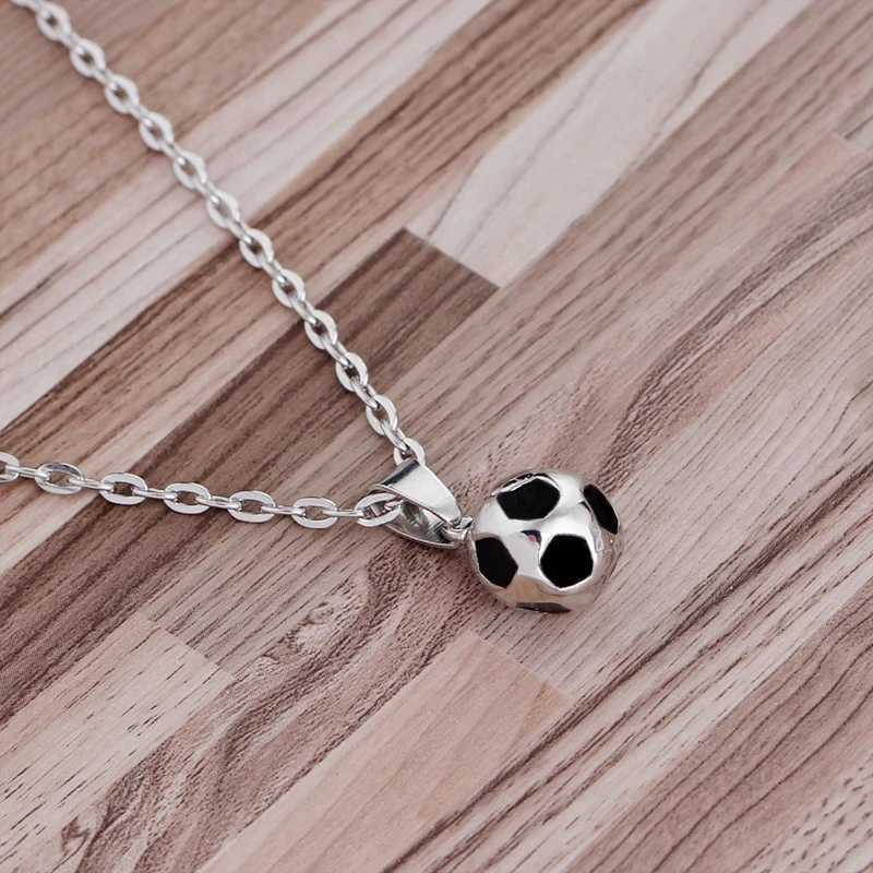 Football Soccer Ball Charm Pendants Necklaces Personali Sports Team Player Lovers Gift Jewelry For Men Girls Boys X250224