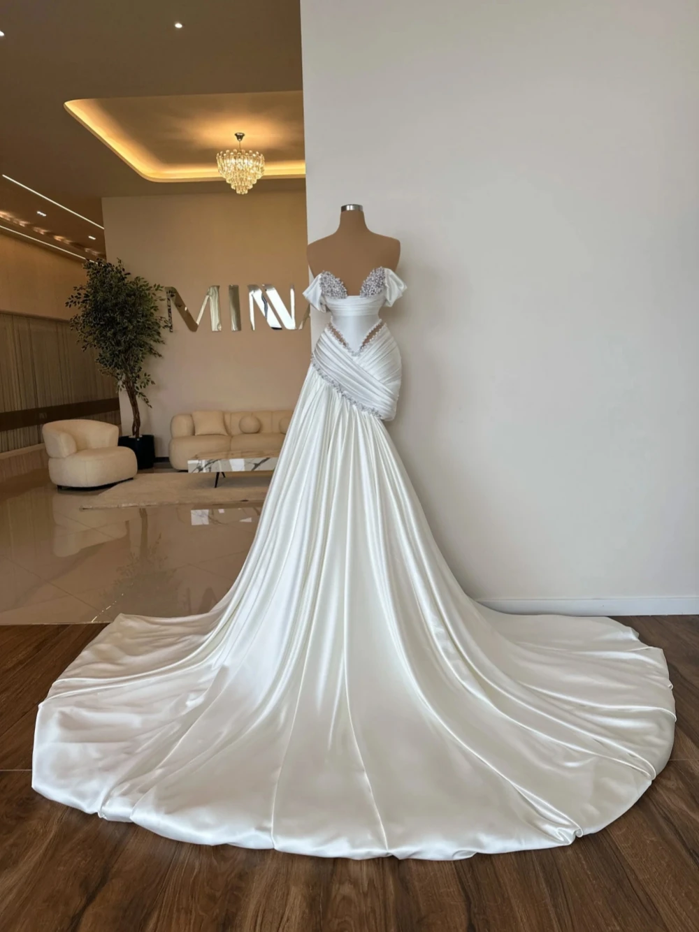 Fashion Mermaid Evening Dresses For Women Off Shoulder Sleeveless Gown Ruffles Pearls Customized Dress