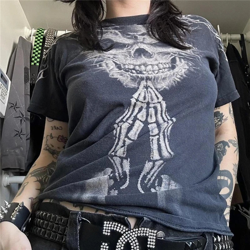 Xingqing Gothic Punk T Shirt 2000s Women Graphic Print Round Neck Short Sleeve Tees Grungecore Clothing Cyber y2k Top Streetwear 250224