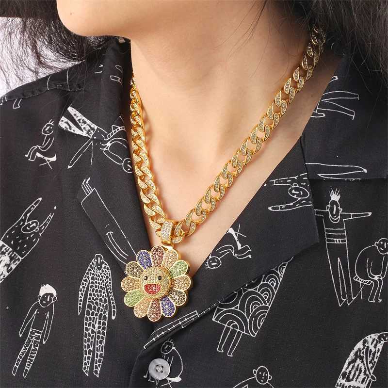 New Fashion Simple Colorf Sun Flower Suower Petals Rotating Pendant Necklace Men HipHop Pendant Necklace Party Gift X250224