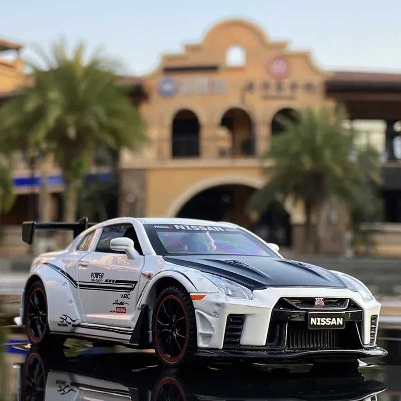 1 32 Nissan GTR R34 R35 alloy sports die-casting metal racing car model sound and light series childrens toy gift Free shipping