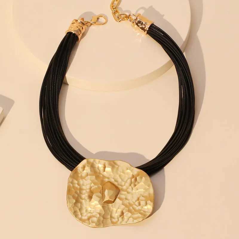 Vintage necklace with Geely pendant for fashionable wedding party jewelry for girls X250224