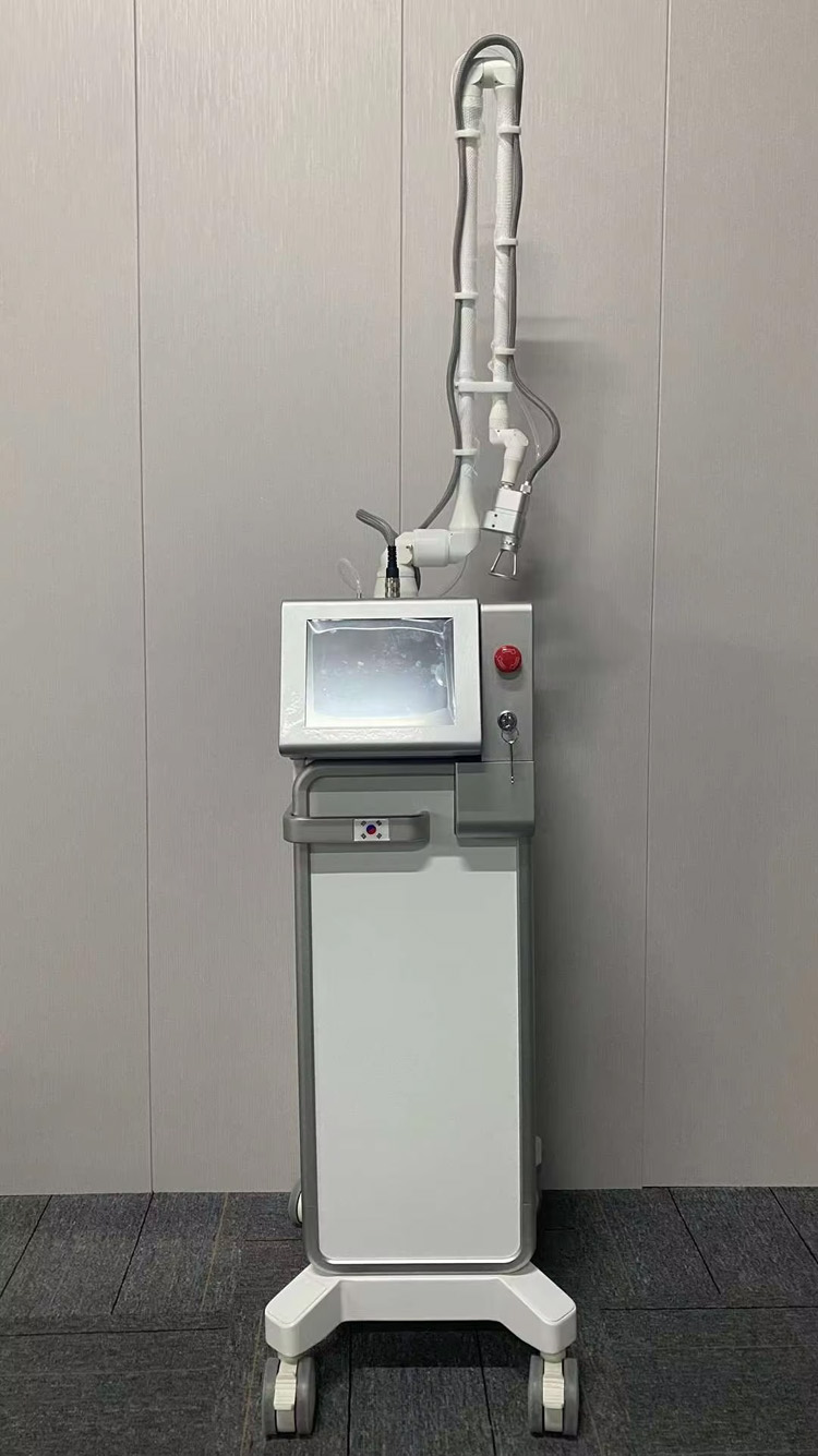 Fractional Co2 Laser 10600nm Freckle Wrinkle Scars Removal Machine 60W CO2 Lazer Acne Scar Removal Skin Resurfacing RF Tube Vaginal Tightening Skin Re