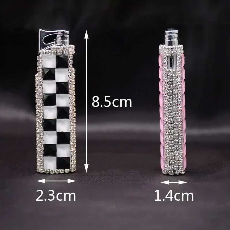 New Diamond Inlaid Inflatable Pink Flame Lighter Womens Windproof Torch Lighter Igniter Women Lighter Gift Smoking AccessoriesT250224