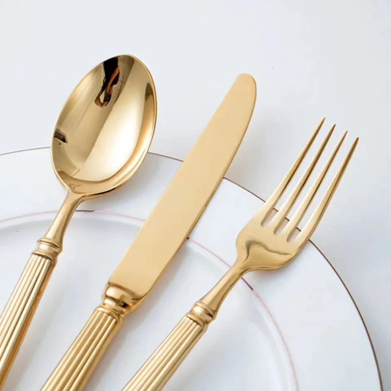 Europe Silver Fashion Cutlery Set 18/10 Stainless Steel Creativity Gift Roman Column Flatware 304 Drop 250222