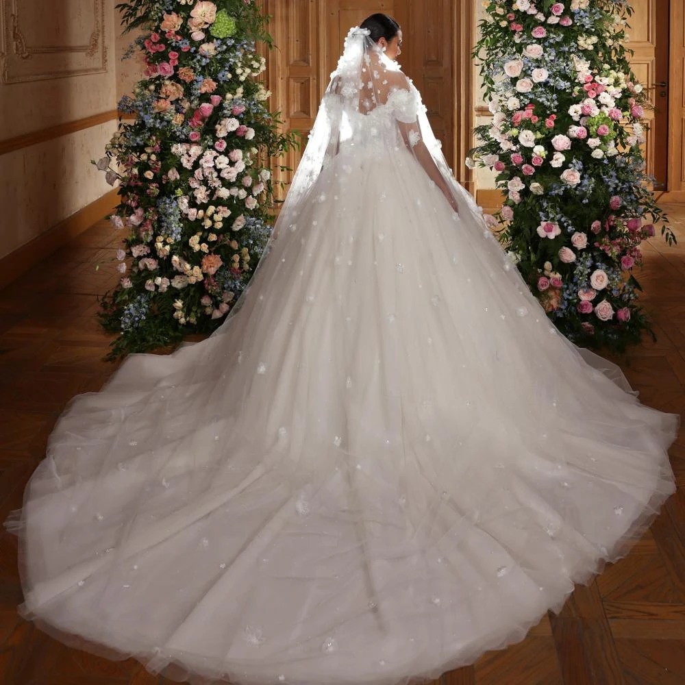 Elegant Women Wedding Off Shoulder Sleeveless Bridal Gowns 3D Appliques Sequins Sweep Train Dress Custom Made