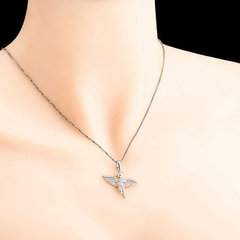 TOPGRILLZ 925 Sterling Silver ub Angel Wings Spread Pendant CZ Micro Pave Pendant In White/w Gold Hip Hop Jewelry Gift X250224