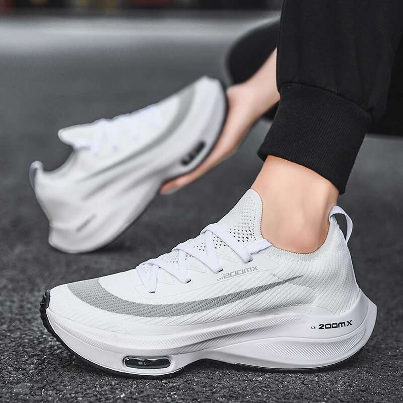 New 2023 Men Running Breathable Outdoor Sports Shoe s Lightweight Sneakers for men Comfortable A thletic Training Footwear