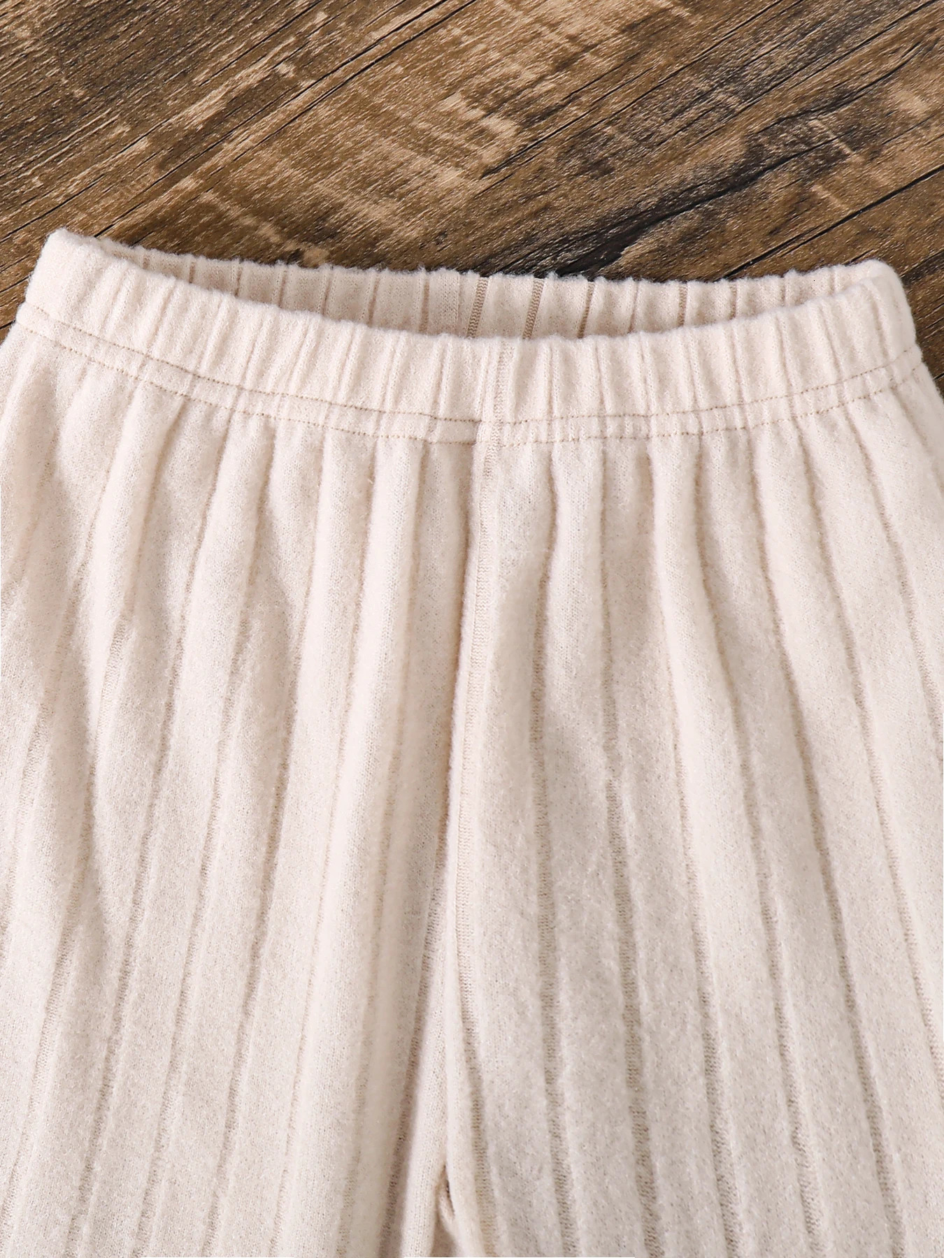 Spring and autumn childrens clothing suitable for girls fashion outdoor leisure sportswear loose apricot hoodie flared pants 250224