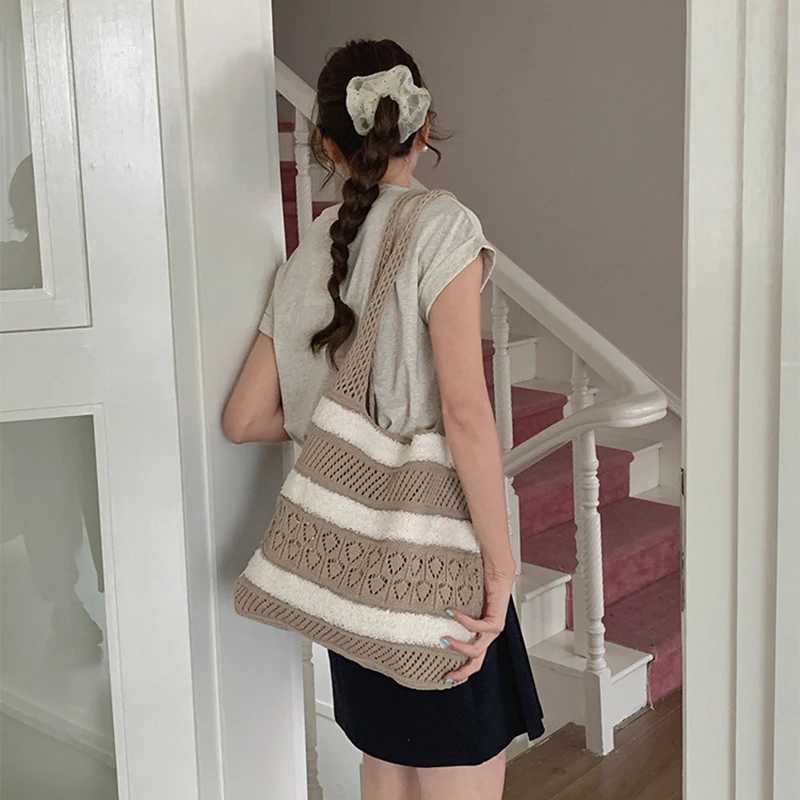 Women's New Fashion Large Capacity Knitted One Shoulder Tote Bag Knitted Hollow Out Design Casual Versatile Knitted Underarm Bag