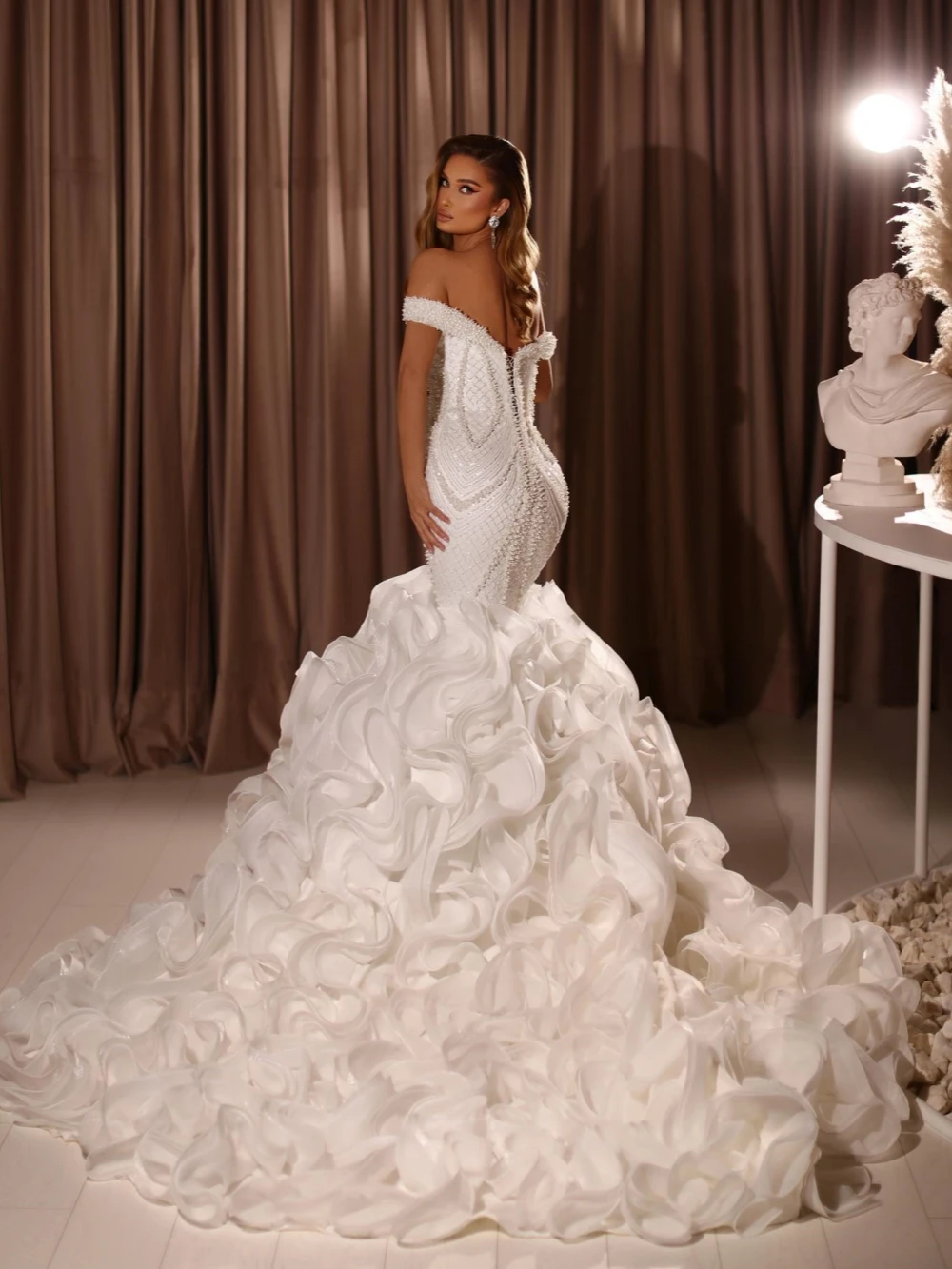 Gorgeous Mermaid Wedding Dress Off Shoulder Sleeveless Bridal Gowns Sequins Pearls Sweep Train Dresses Custom Made vestidos de novia