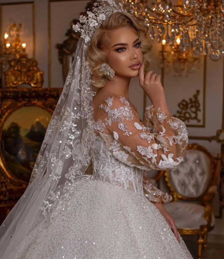 Princess A e Wedding Dresses Sheer Neck Lace Appliques Long Sleeve Bridal Gowns Illusion Sequined Bride Dress Customized
