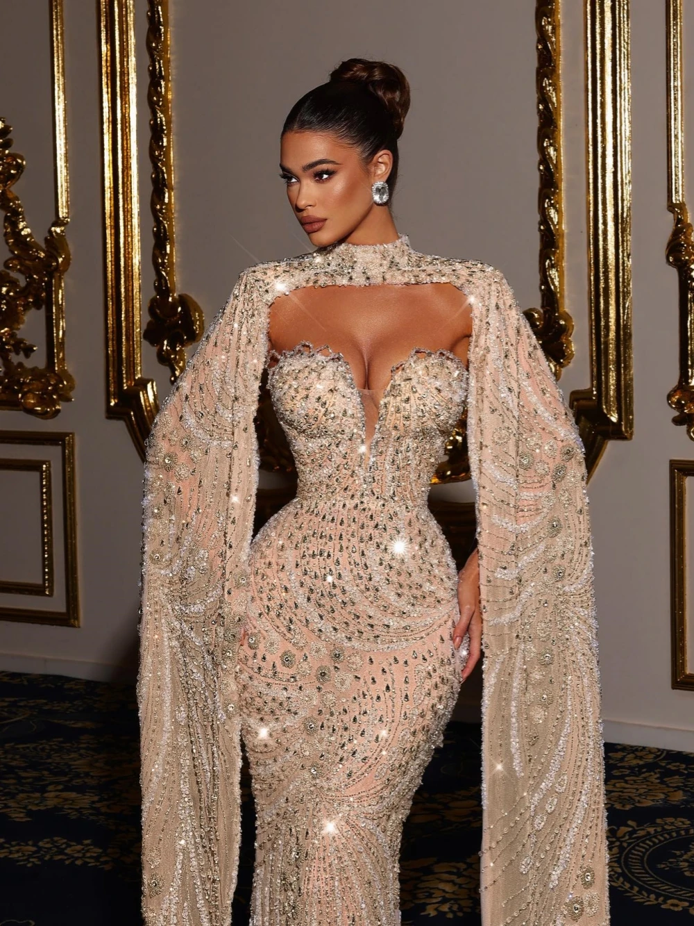 Designer Mermaid Evening Dresses For Women Sweetheart Neck Long Sleeves Gown Crystal Sequins Customized Dress