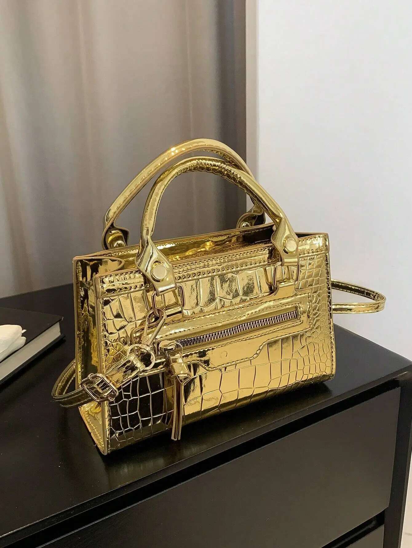 New Mini Crocodile Pattern Fashionable Multi trend purpose Zipper Closed Handbag leisure with Detachable Shoulder Strap Designer Trendy Shoulder Bag