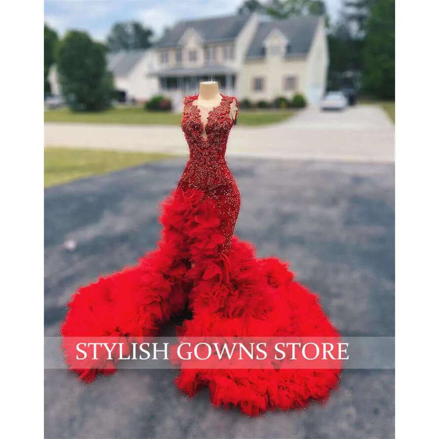O Red Neck Long Prom Dress For Black Girls Beaded Crystal Birthday Party Dresses Ruffles Evening Gowns Mermaid High Slit