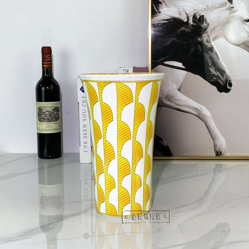 Minimally Designed Entrance Lotus Mouth Vase, Modern Tabletop Decoration, Vase Ornaments