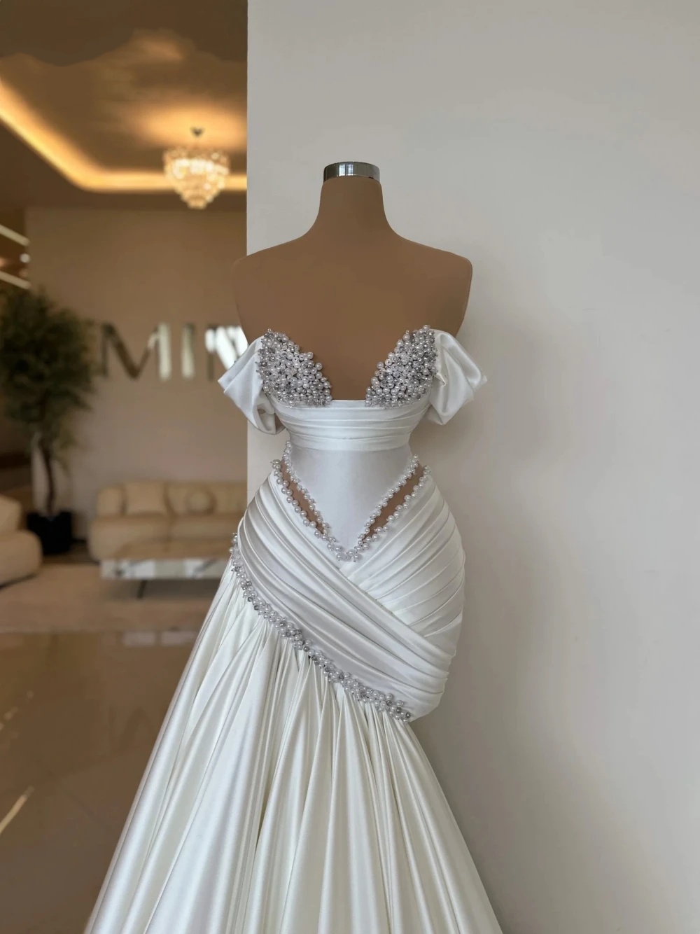 Fashion Mermaid Evening Dresses For Women Off Shoulder Sleeveless Gown Ruffles Pearls Customized Dress