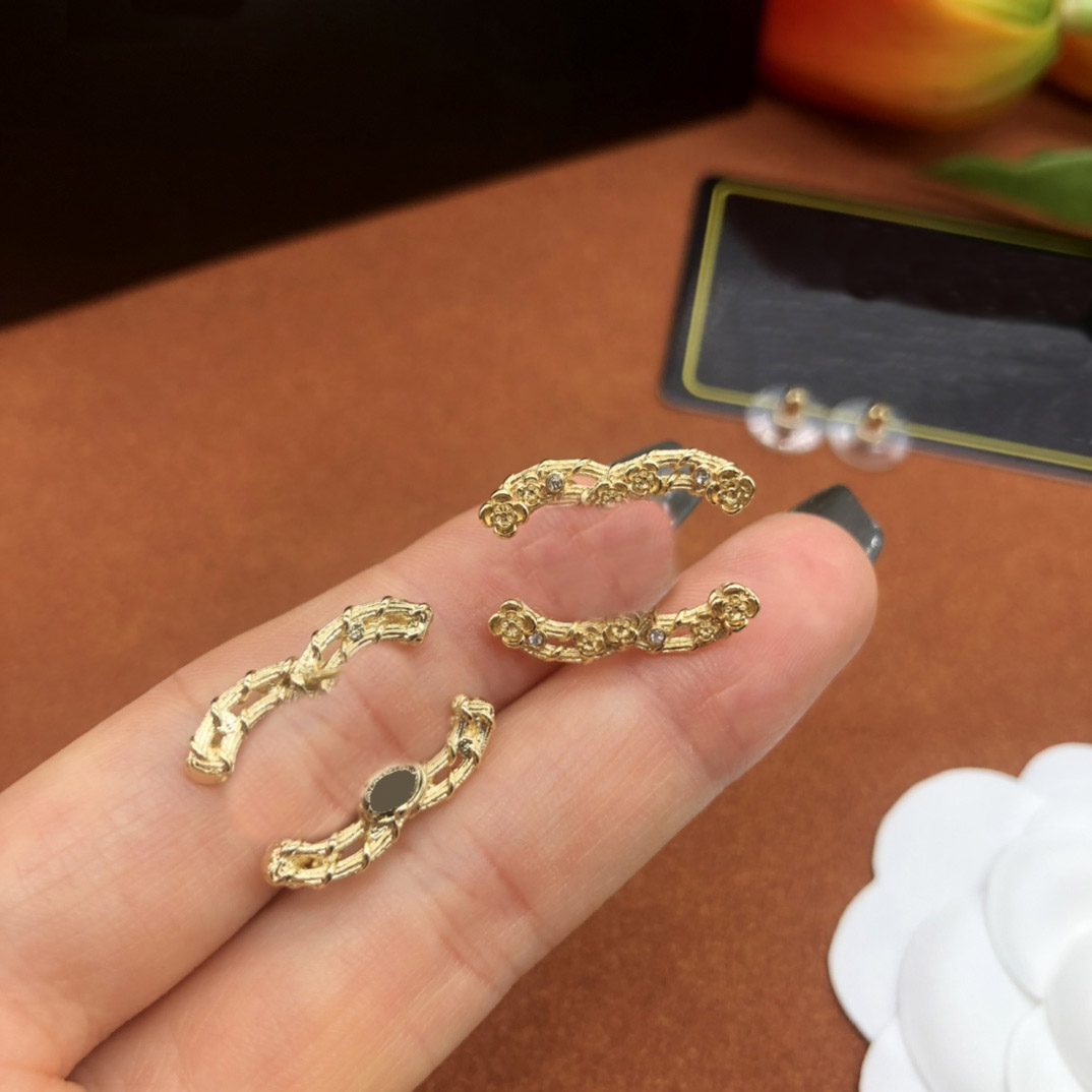 Elegant Earrings Rhinestone Sequined Gold Stud Earrings by a Renowned Designer Stud Ear - Ideal Valentines Accessory Jewelry
