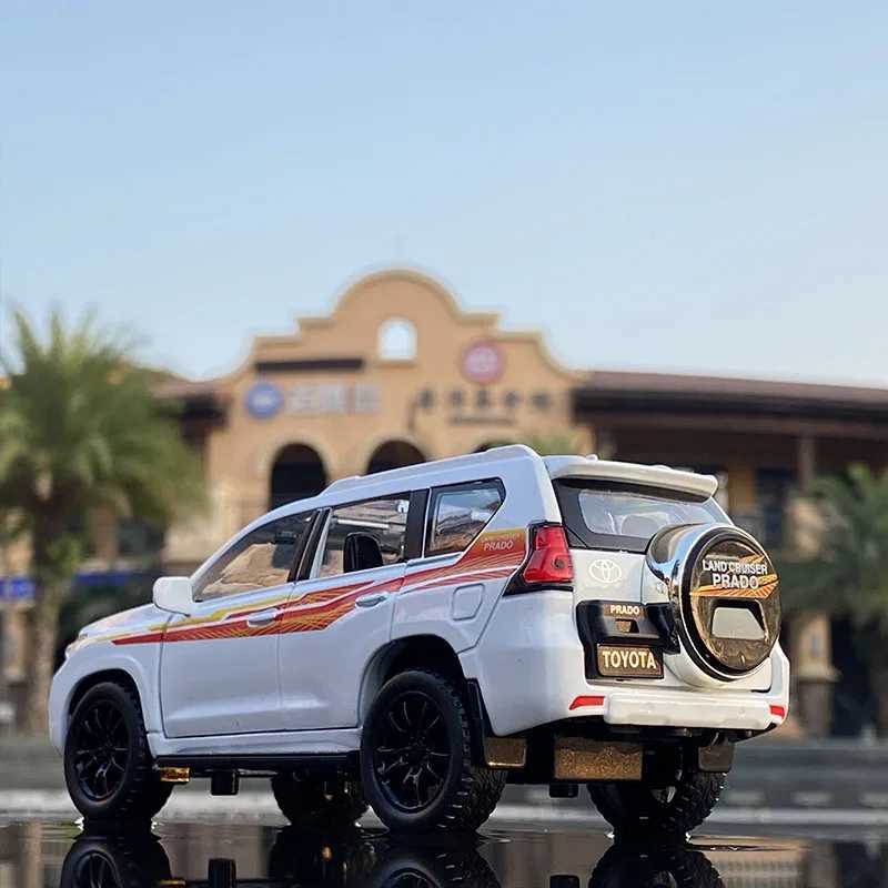 1 32 Prado SUV Alloy Die Casting Metal Collection Land Cruiser Silation Car Model Toy Gift Free shipping
