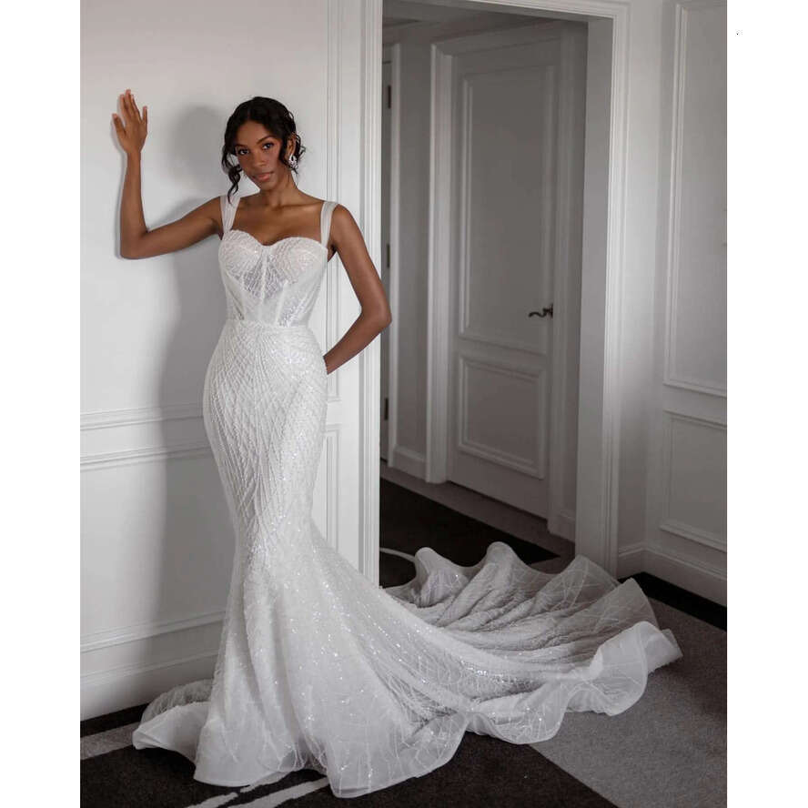 Stunning Crystal Mermaid For Straps Country Wedding Dresses Bridal Gowns Backless Boho Designer Bride Dress