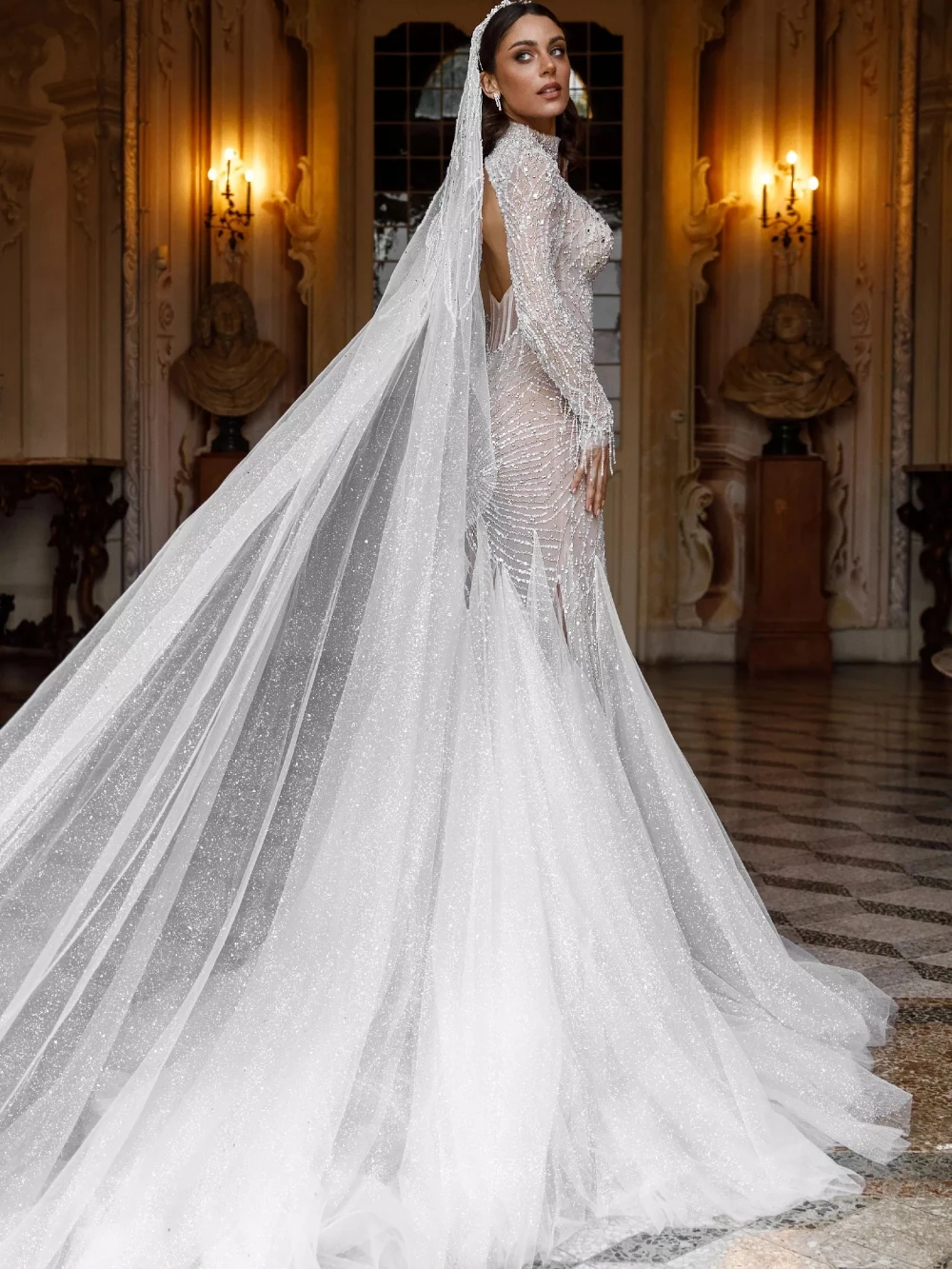 Exquisite Mermaid Wedding Dress High Collar Long Sleeves Bridal Gowns Sequins Crystal Sweep Train Dresses Custom Made vestidos de novia