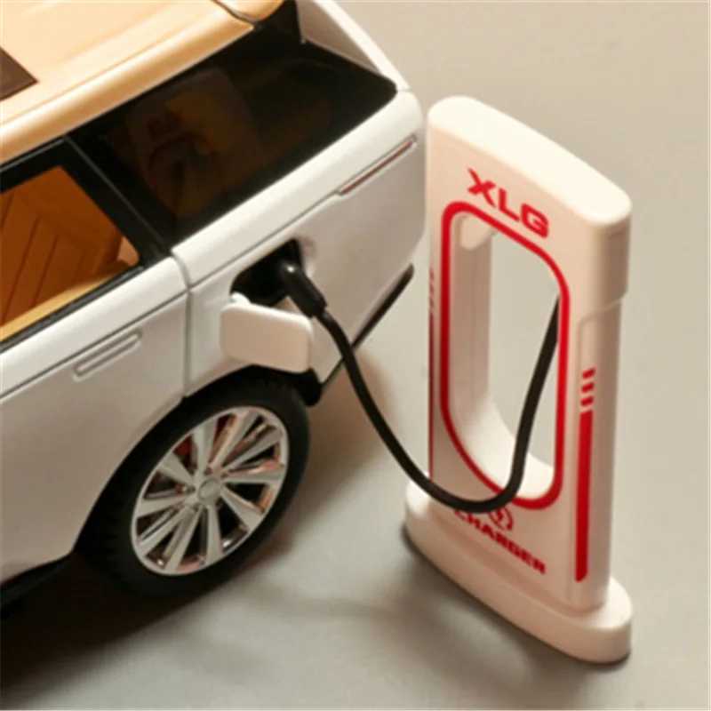 1/24 Range Rover SUV Alloy Diecasts Metal Off-road Vehicles Car Model Sound Light Simulation Collection Kids Toys Gift Free shipping