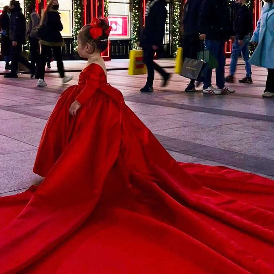 2024 Red Wer Dress V-Neck Long Sleeves Big Bow Satin Train Christmas Party Birthday Dresses Communion Children Girl Pageant Gowns