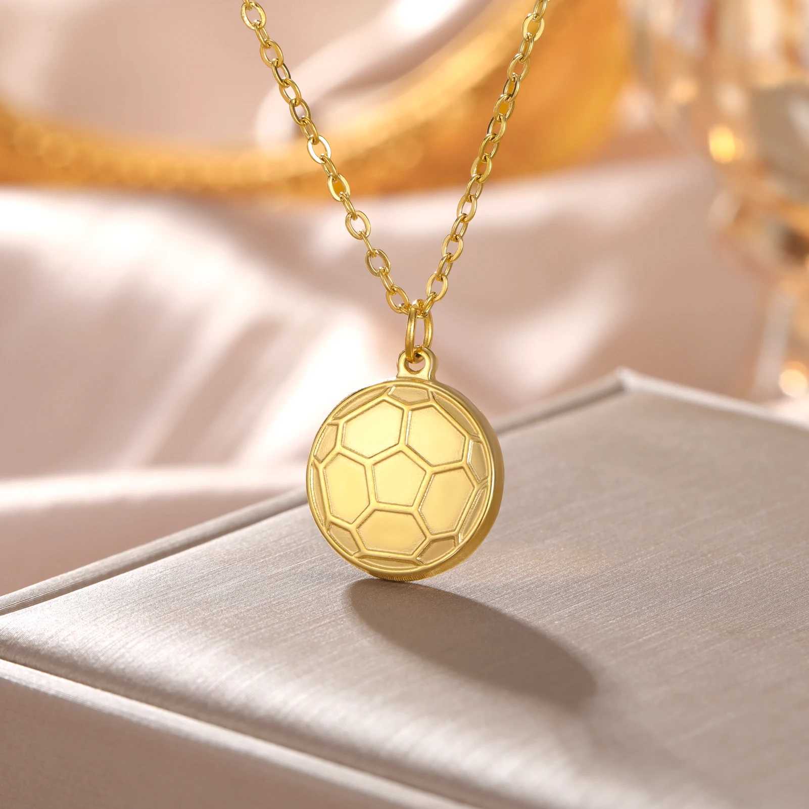 Fishhook Soccer Football Necklace for Men Wan Kid Child Boy Ball Sports Gold Color Stainless Steel Pendant Luxury Gift Jewelry X250224