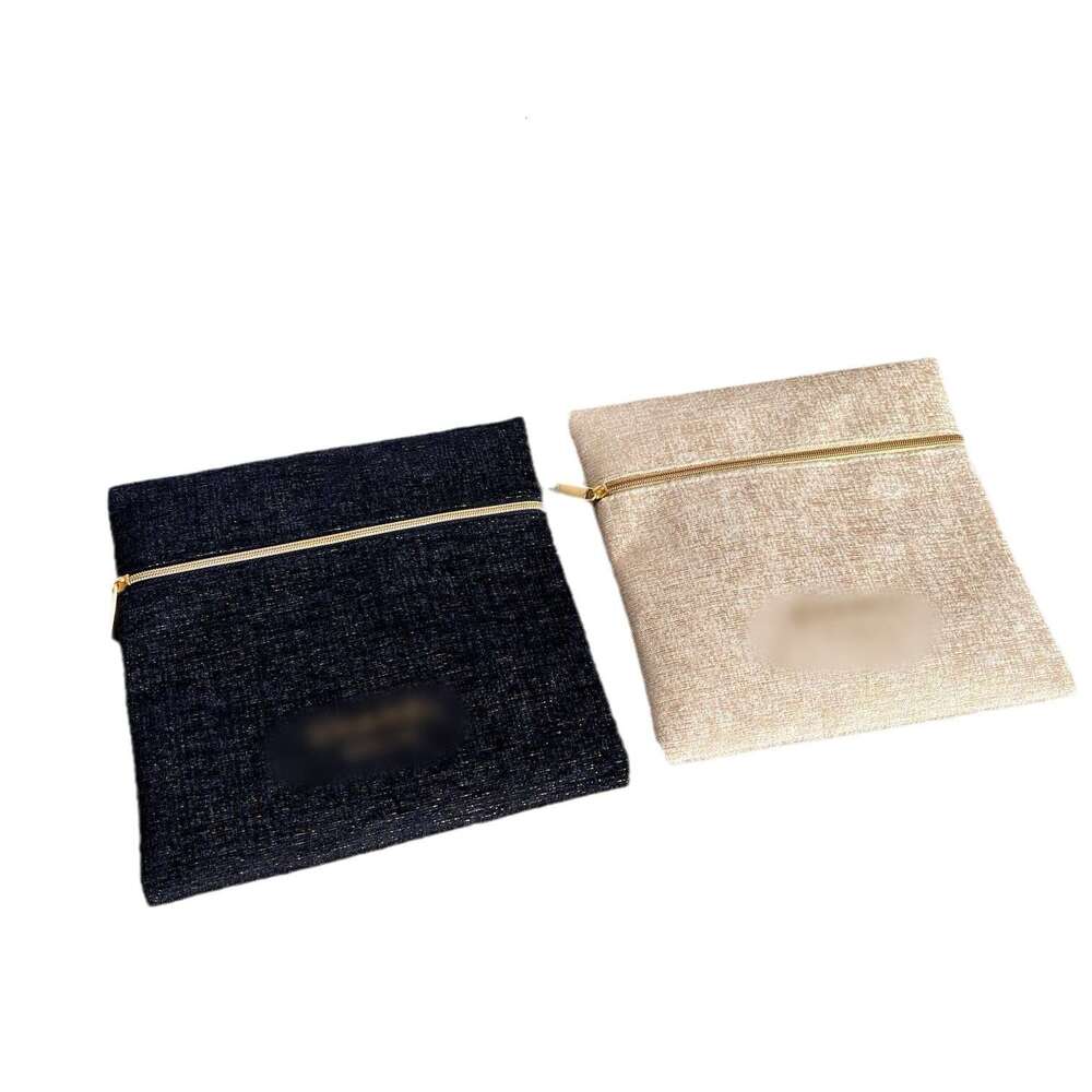 Designer Makeup BagThe latest Christmas handbag Chain Bag Cosmetic storage Bags Tote limited blue and white gold series gift makeup bag 7A