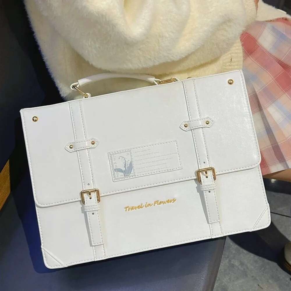 2025 New Large Capacity Girl Shoulder Bag Transparent Hand Shoulder Women's Fashion Designer Cute Crossbody Bag2