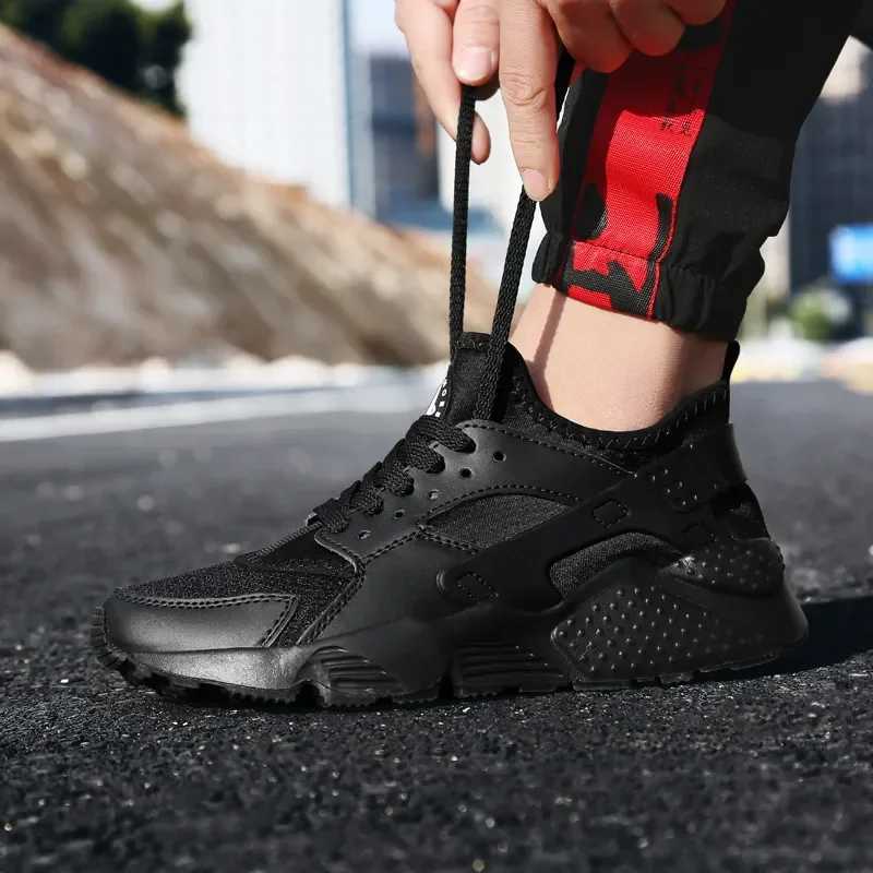 New Mens Sports Womens Outdoor Non-slip Couple Running Casual Fashion Comfortable Height-increasing Shoes 35-47C250222