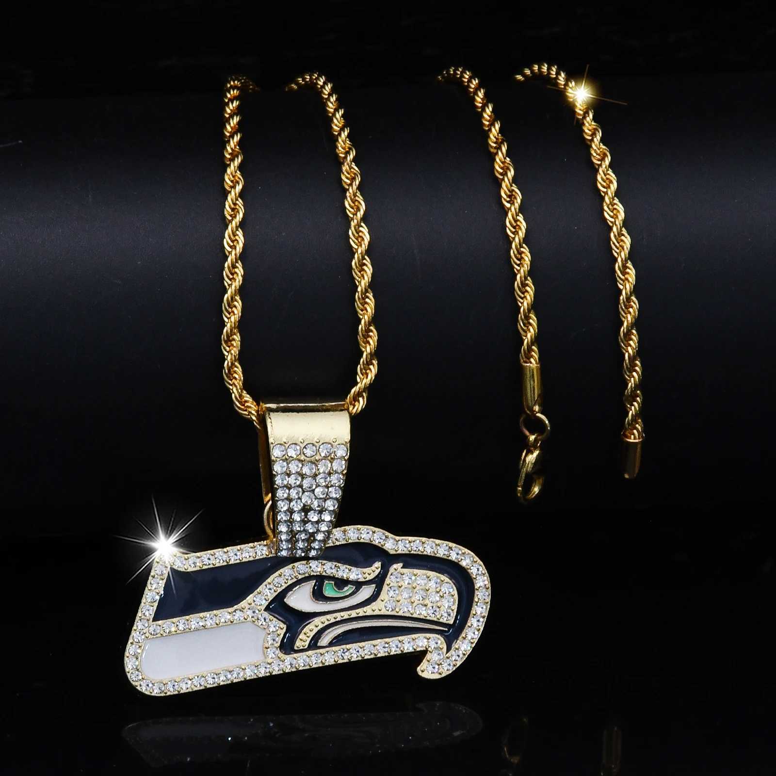 24in Stainless Steel Twist Chain Sea Football Pendant Popar Necklace for Fans X250224