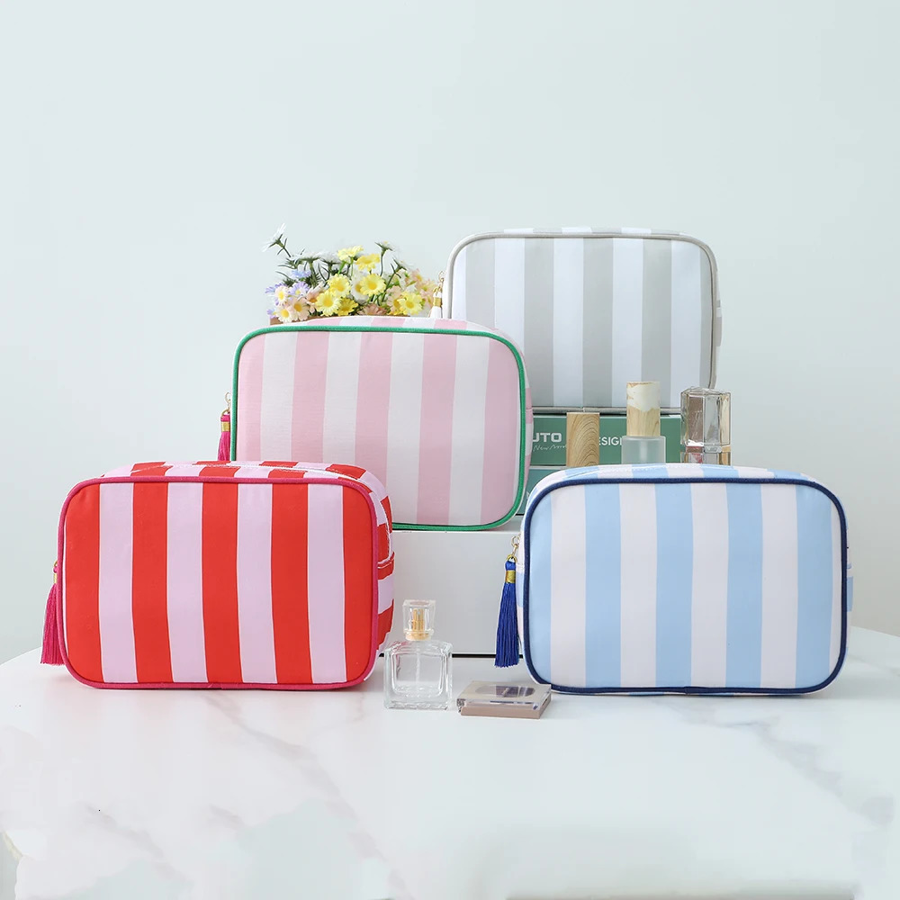 Large Striped Portable Cosmetic Bag For Women Tassel Zipper Makeup Bag Large Capacity Storage Pouch Bags 250224