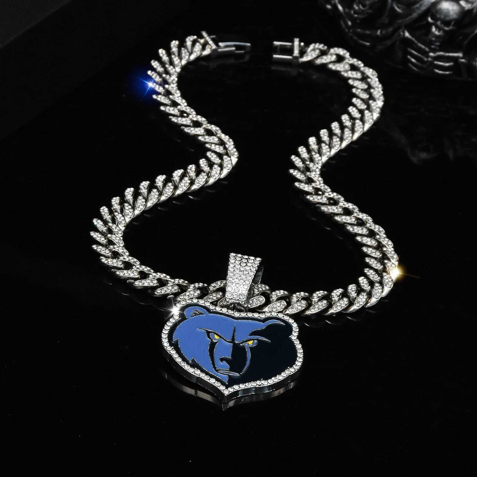 Complete Mem phis Grizzly Basketball Chain Pendant Charm Pendant Oil Pendant Necklace Popar for Fans X250224