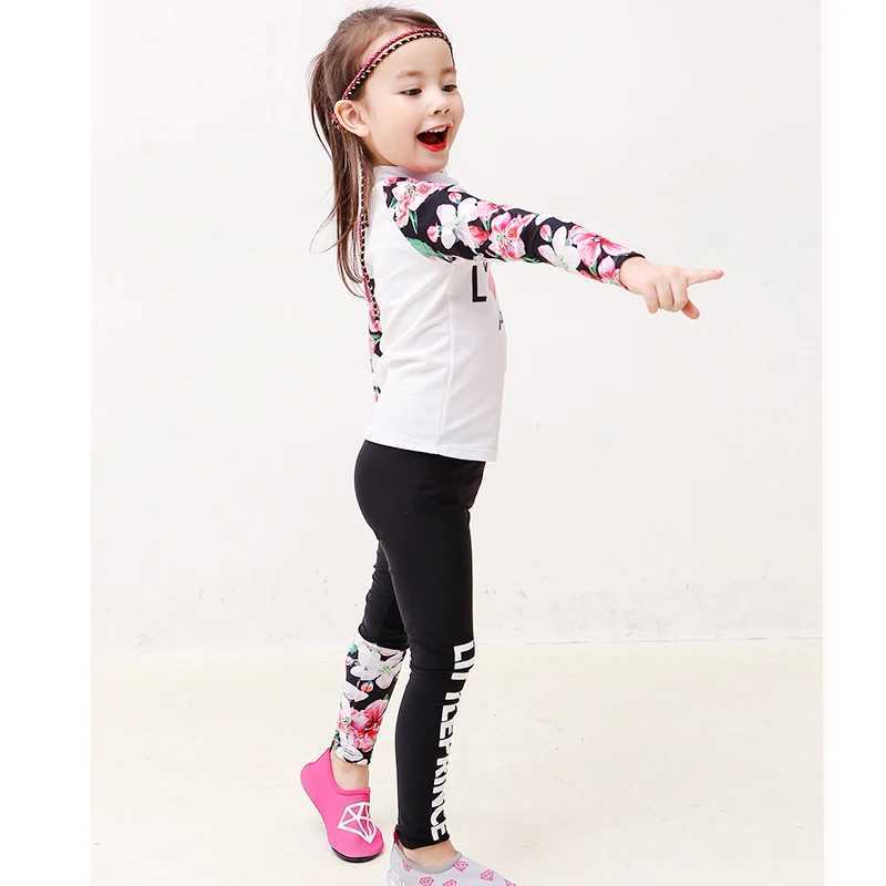 Childrens swimwear girls split middle-aged students long-sleeved pants sunscreen quick-drying childrens baby swimwear X250224