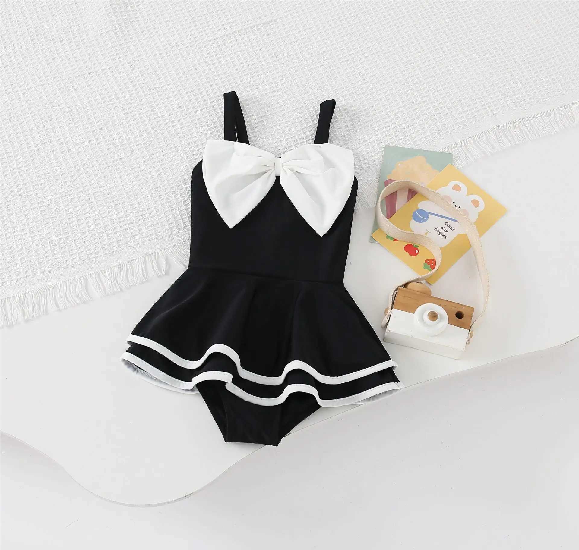 Childrens swimsuit girls jumpsuit cute and fashionable girls princess swimsuit baby hot spring swimsuit X250224
