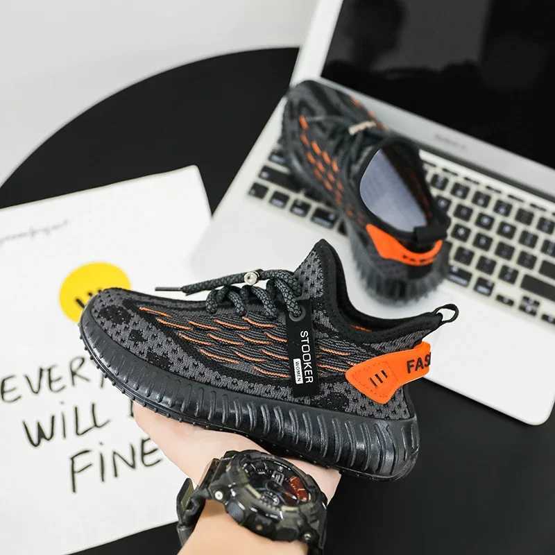 New Young Children Sneakers Boys Girls Coconut Casual Shoes Kids Breathable Flying Knit Trainers Lightweight Sole Running Shoes W250225