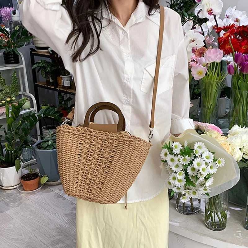 Wicker Knitted Bucket Shoulder Bag Fashion Straw Handbag For Women Summer Hand-Woven Rattan Crossbody Bag Beach Bag