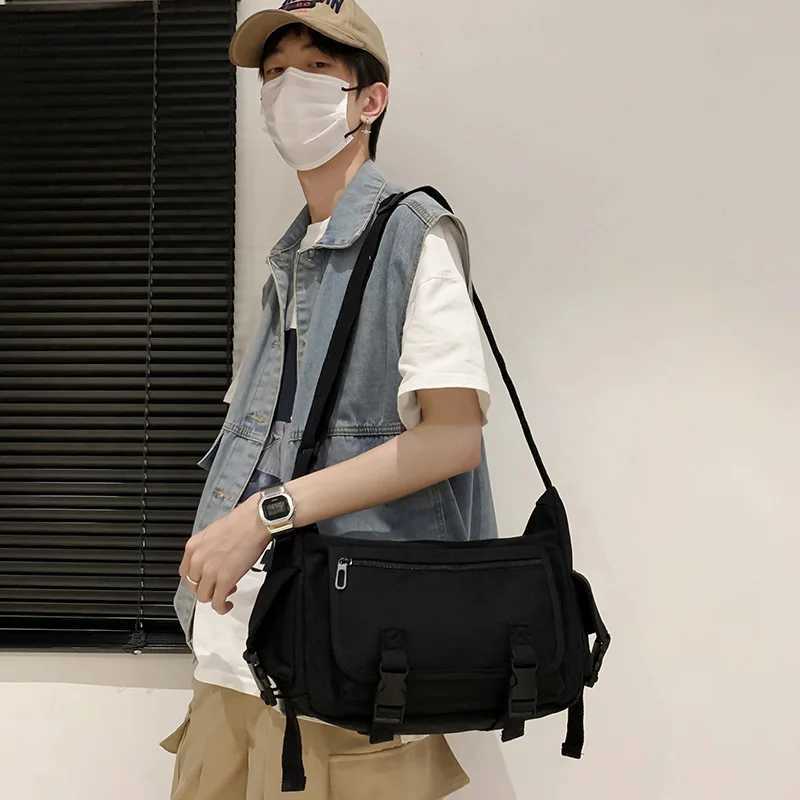 Simple cross body bag for men and women in Japan large capacity functional single shoulder messenger bag tool style Z250225